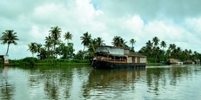 alappuzha-boat-house-kerala-monsoon